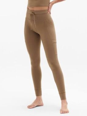 Athleta Salutation Cargo Tight Pants LIGHT BEIGE Sz M
